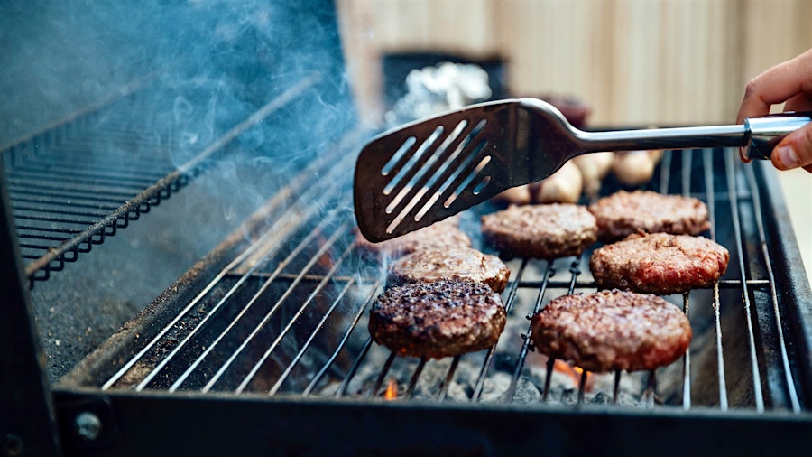 Get our grilling tips to ensure that burgers get that ideal exterior char while remaining tender and juicy. For beef burgers, fruity red wines with moderate tannins can be an ideal complement.